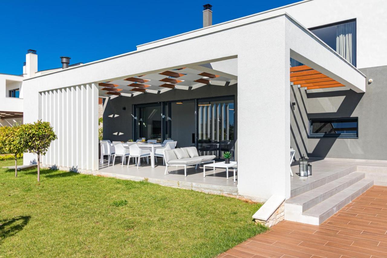 Villa Sabina Visnjan Exterior photo